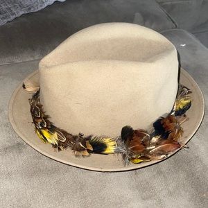 Churchill LTD hat